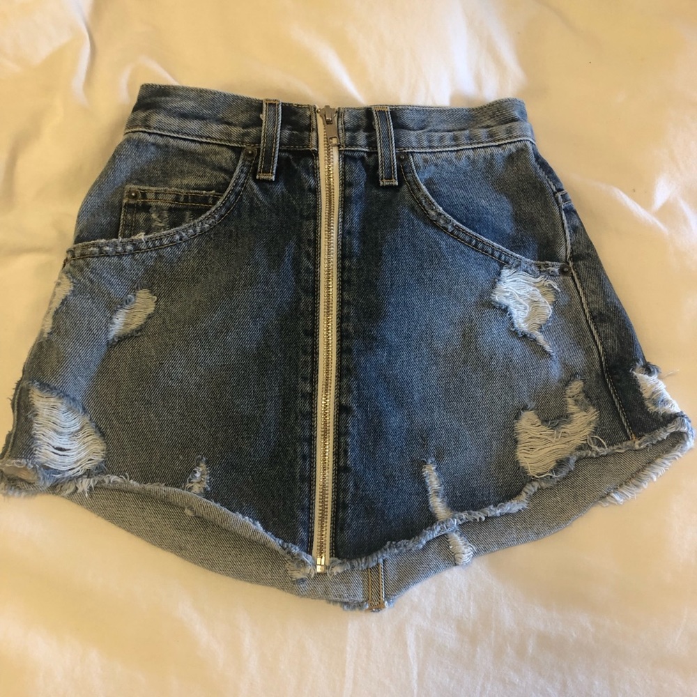 LF Denim skirt size 24